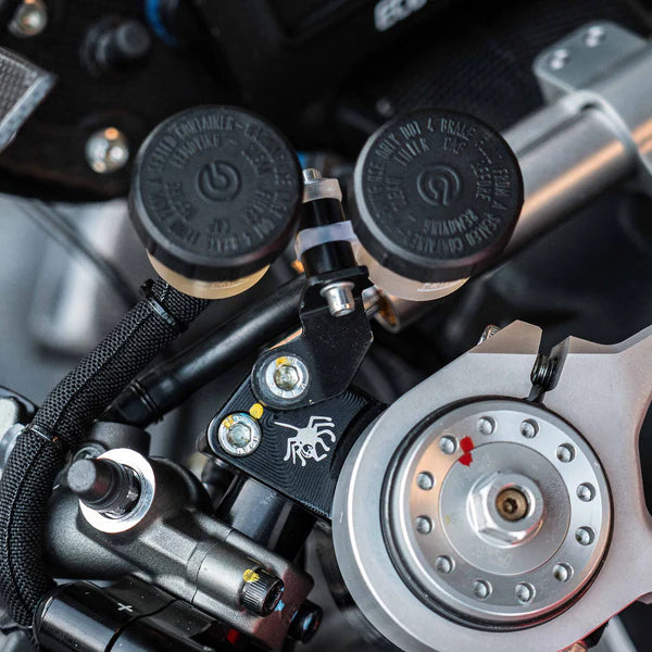 Beugelkits voor het expansievat rem/koppeling WorldSSP Feel Racing Ducati Panigale V2 955 (20-24) FR.08.KIT 