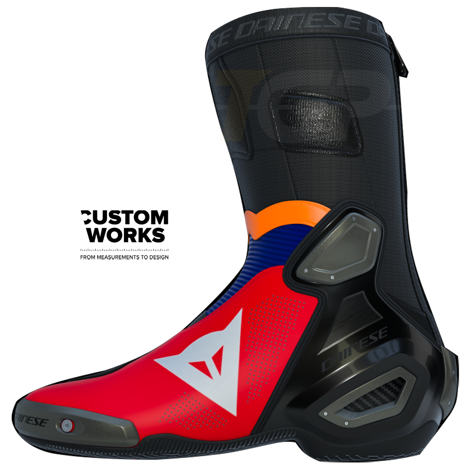 Dainese Axial 2 Air Racing- en straatmotorlaarzen Luca Marini Replica 2026 | Heren | Lava Rood / Elektrisch Blauw / Fluo Oranje / Wit | Custom Works 