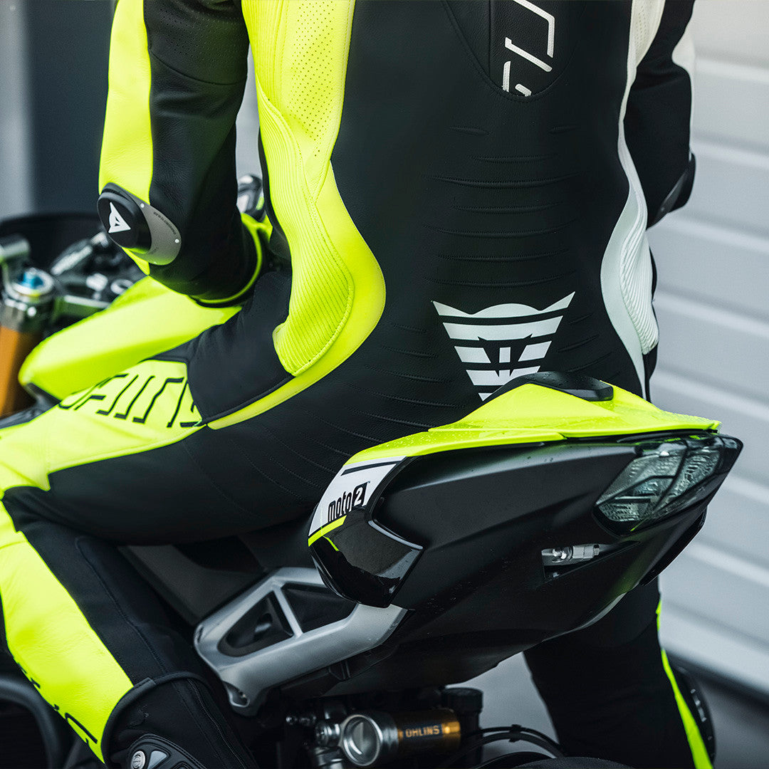 Dainese Audax D-ZIP Eendelig Leren Pak – Geperforeerd Racesuit | Heren | Zwart/Neon Geel 