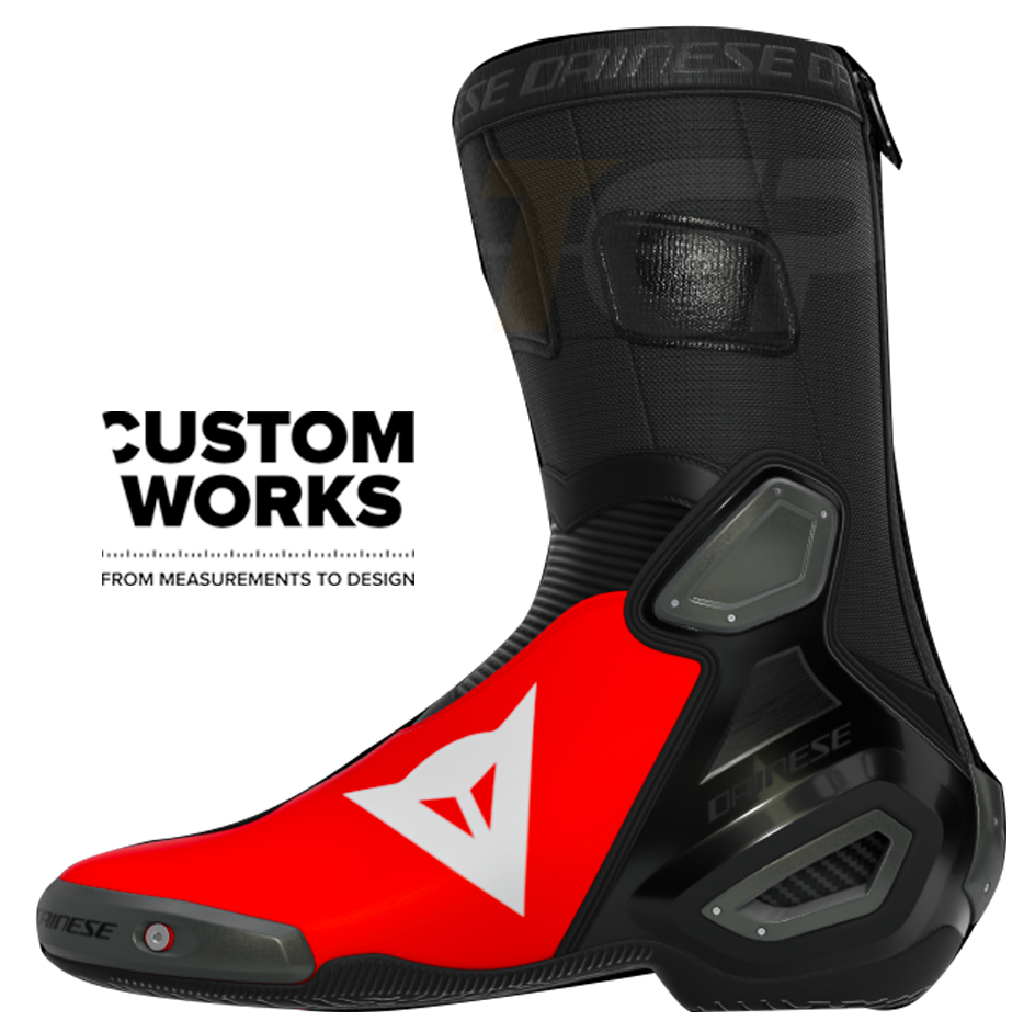 Dainese Axial 2 Racing- en straatmotorschoenen Marco Bezzecchi Replica 2026 | Heren | Fluo rood / zwart | Custom Works 