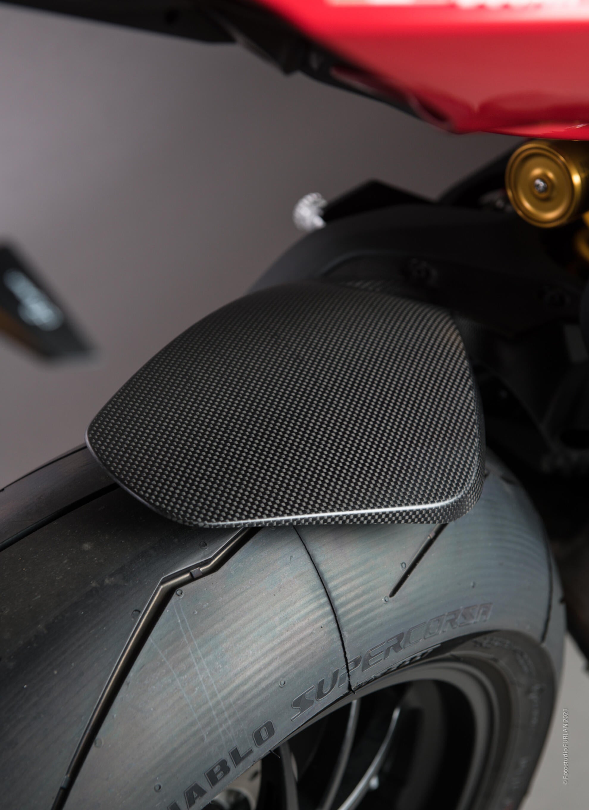 Achterspatbord Carbon LighTech Ducati Panigale V4/S/R (18-24) CARD0820 