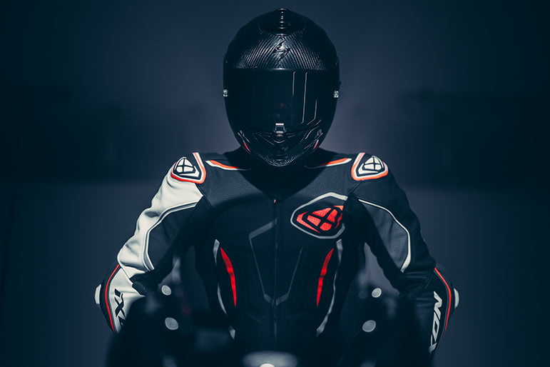 IXON Demonio overall Leren pak – geperforeerd racepak | heren | zwart/wit/rood 