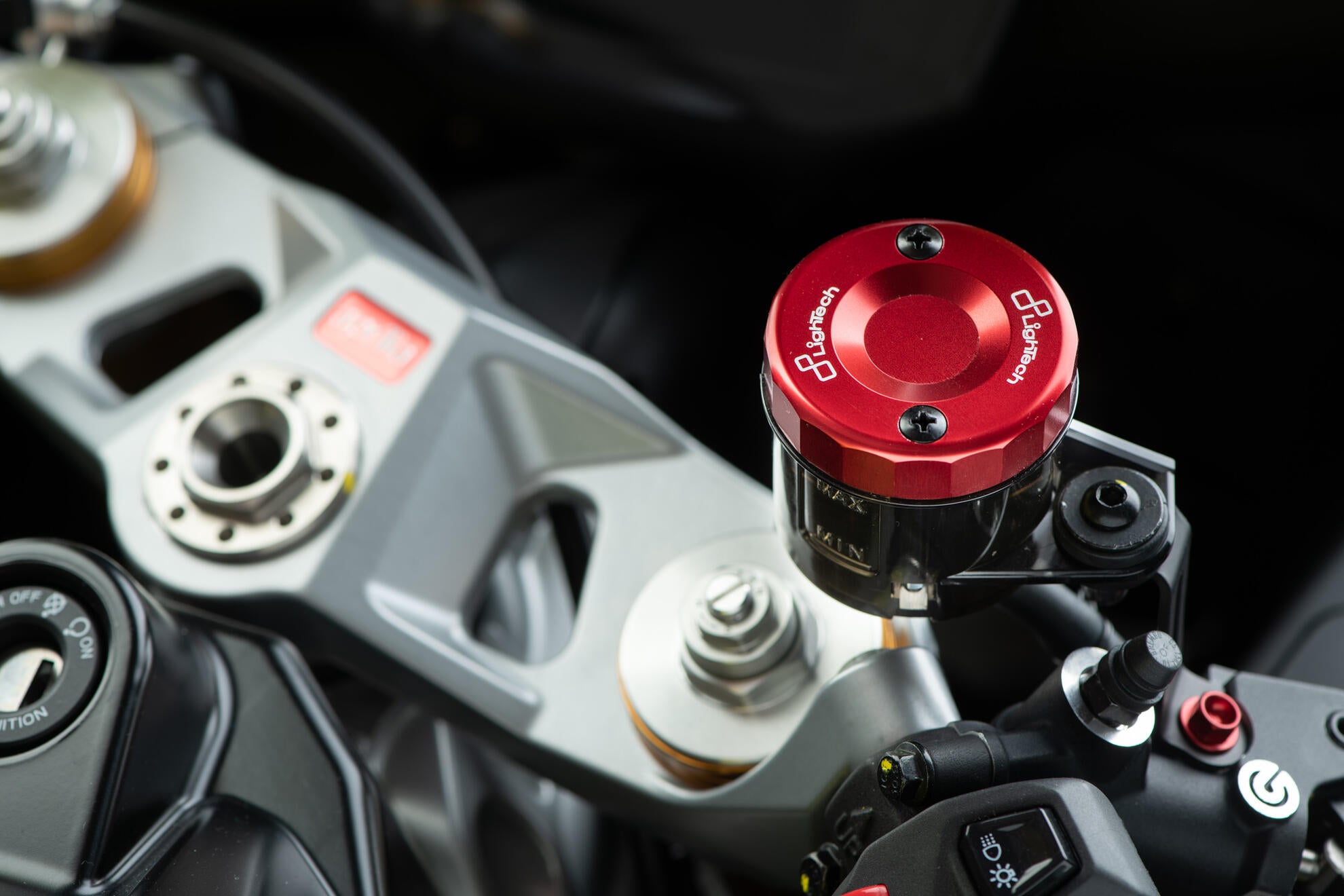 Compensatortank-deksel Voor LighTech Ducati Panigale V4/S (2025) FBC04 