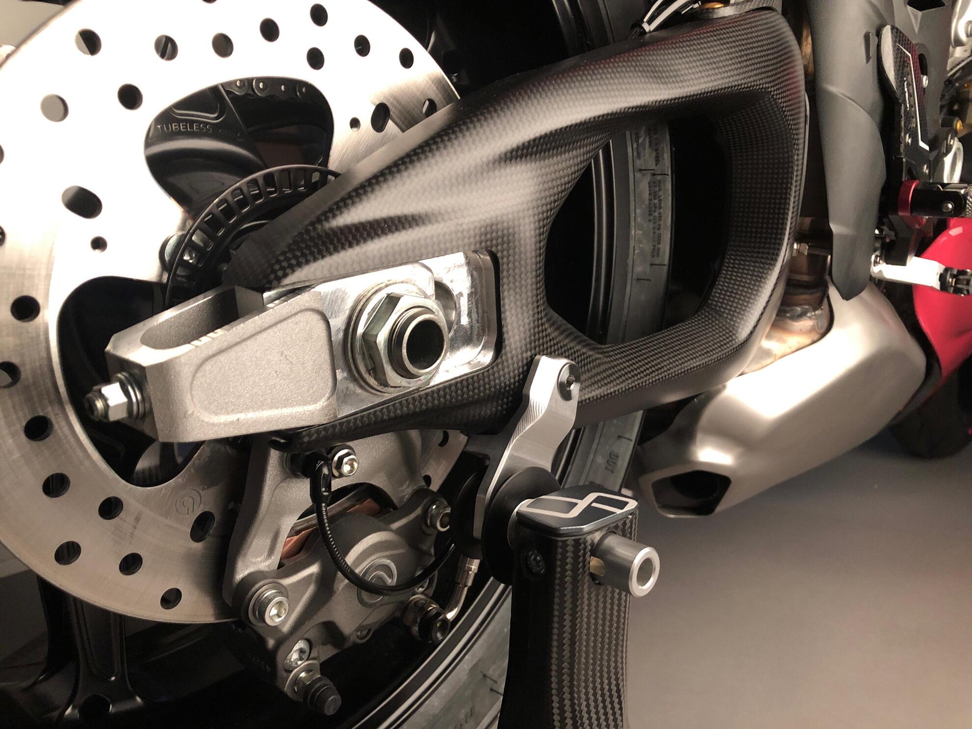 LighTech standaardopnames voor standaards met wielen voor Ducati Panigale V4/S (2025) FTEDU001 