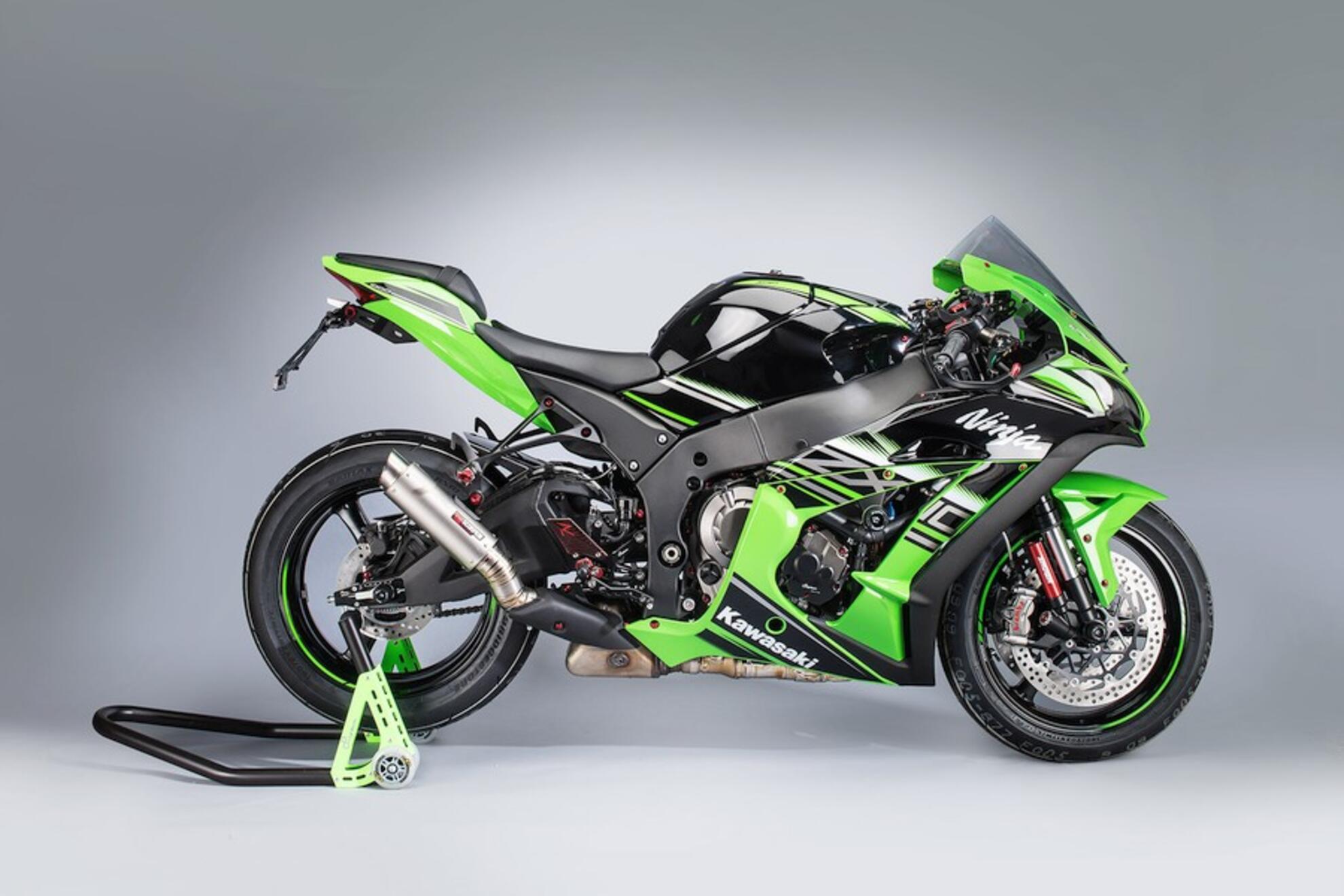Voetsteun R LighTech Kawasaki ZX-10 R/RR (16-20) FTRKA006R 