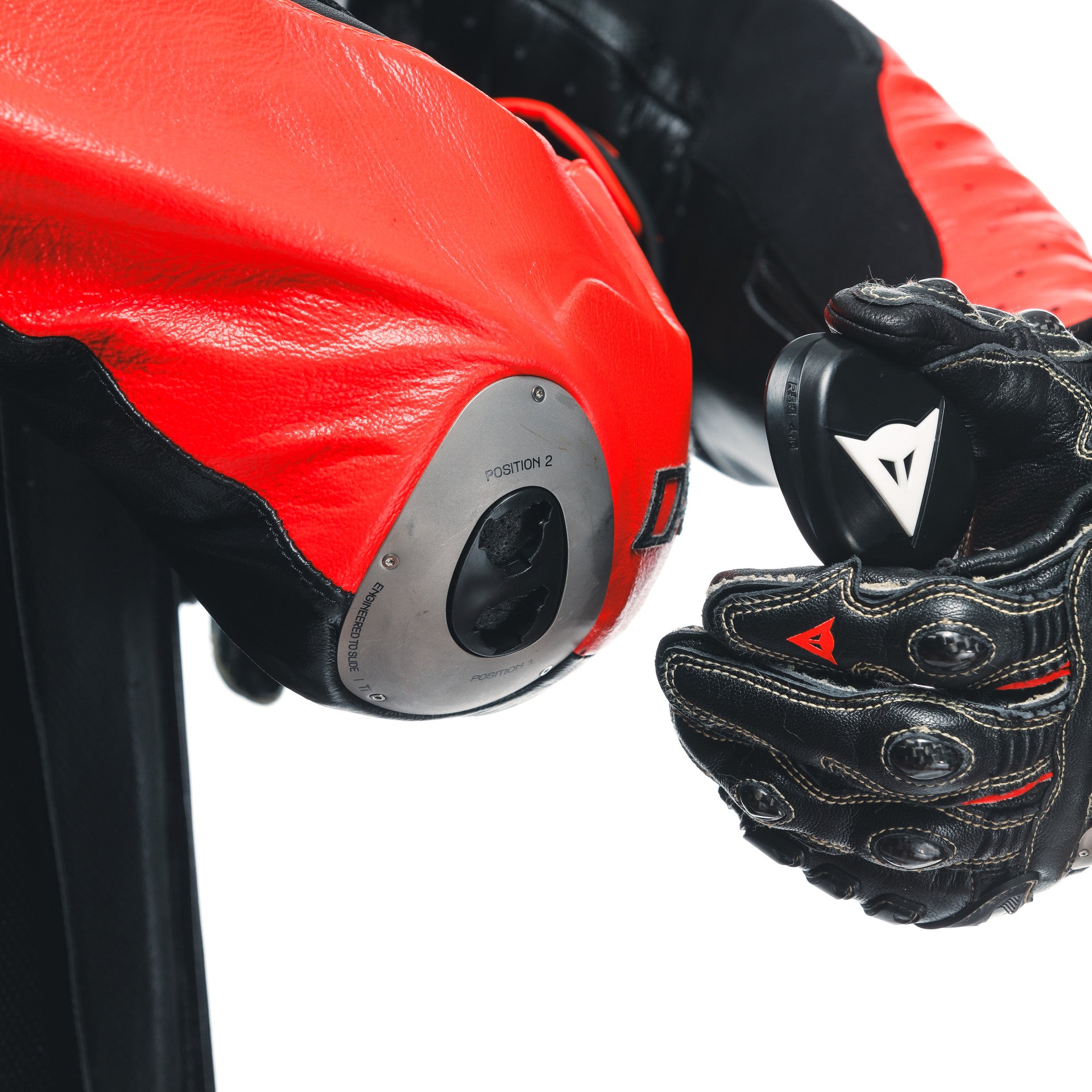 Dainese Mugello 3 D-AIR® Eendelig leren pak – Geperforeerd luchtzak racepak | Heren | Zwart/Rood 