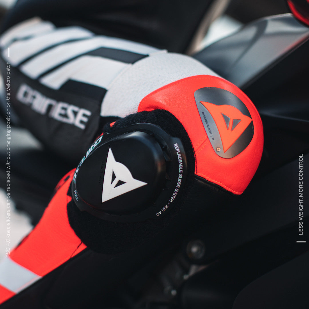 Dainese Mugello 3 D-AIR® Eendelig leren pak – Geperforeerd luchtzak racepak | Heren | Zwart/Rood 
