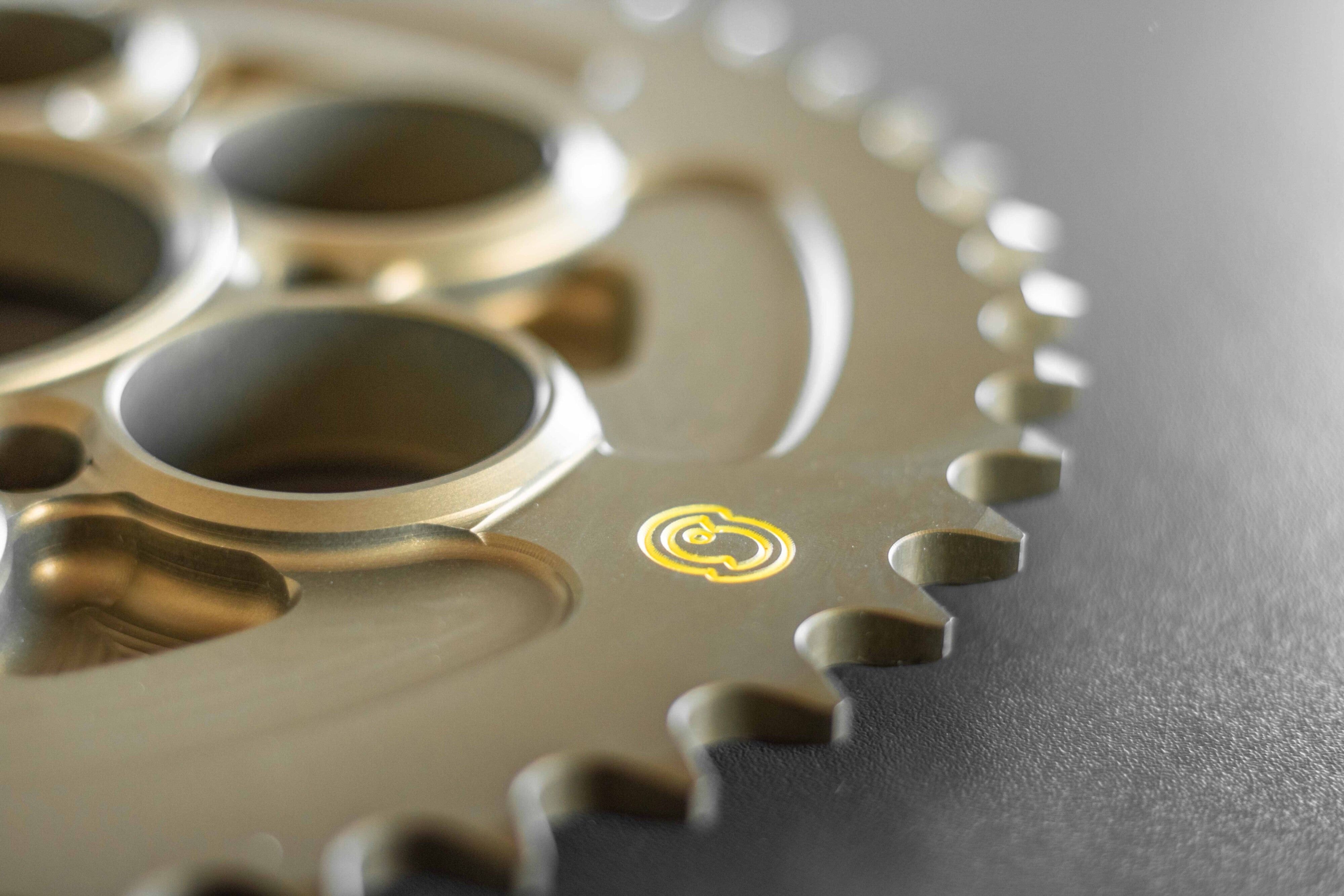 Sitta Aluminium tandwiel Ducati Panigale 1199/R/S (12-17) (206D) 37-46 tanden, 520/525 stapeling 