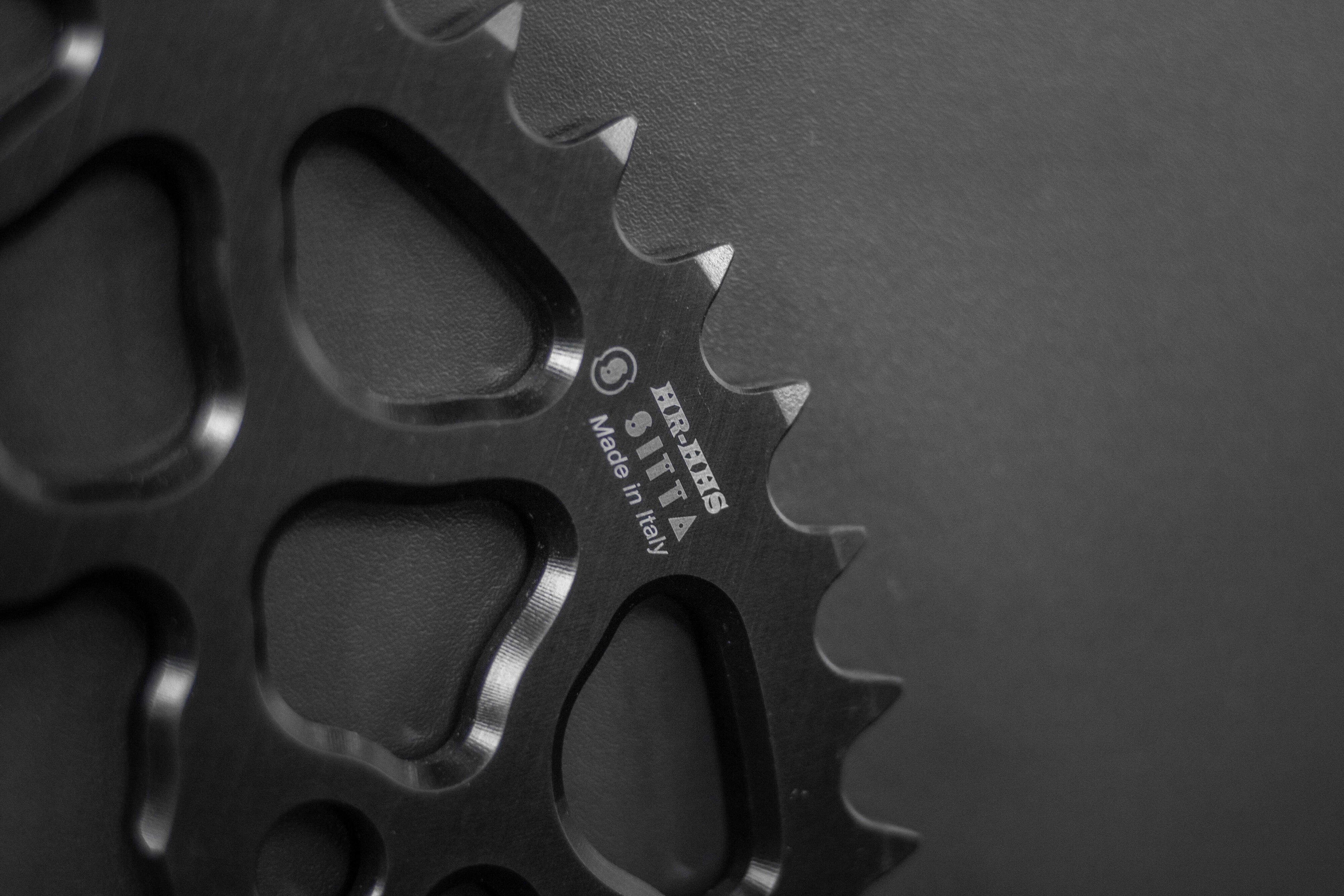 Sitta GP Aluminium Kettingwiel BMW HP Schmiederad HP4 en HP4 Race (204Y-HR20GP) – 37-47 Tanden, 520 Deling 