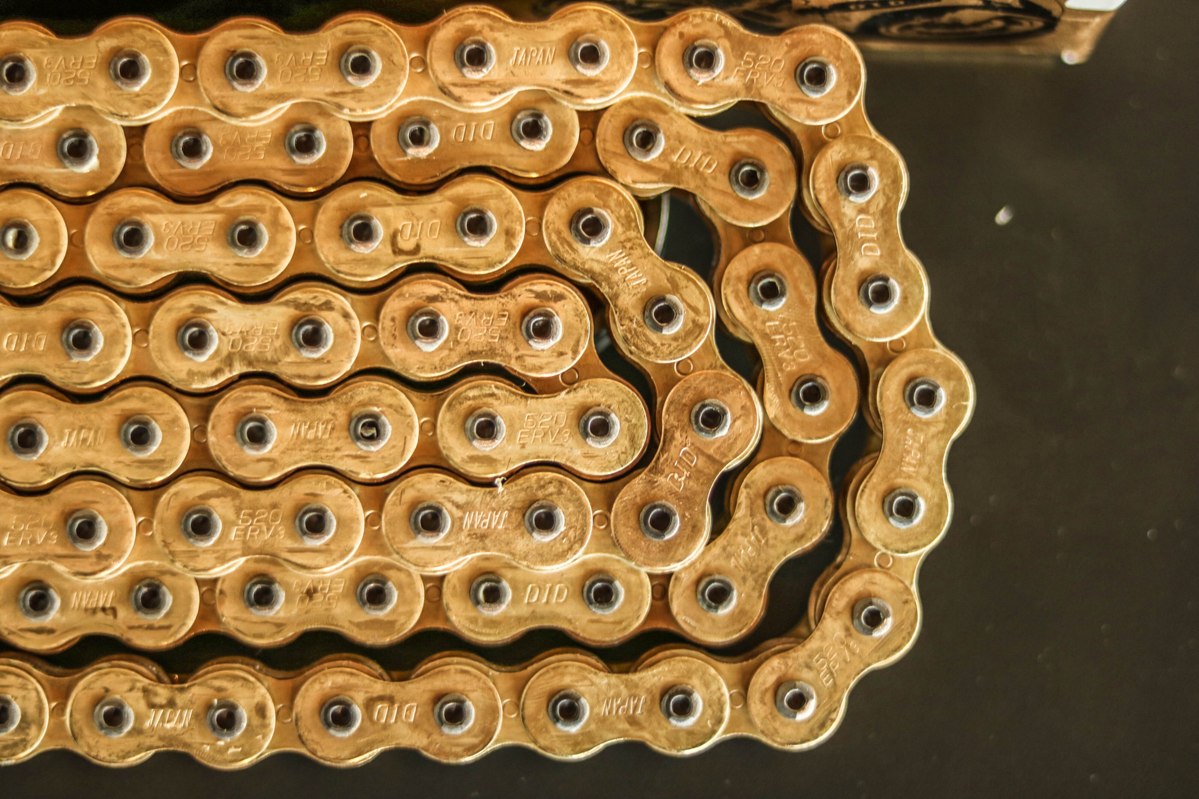 D.I.D 520ERV7 X-Ring ketting 520 G&G open met klinkring - 100 tot 130 schakels 