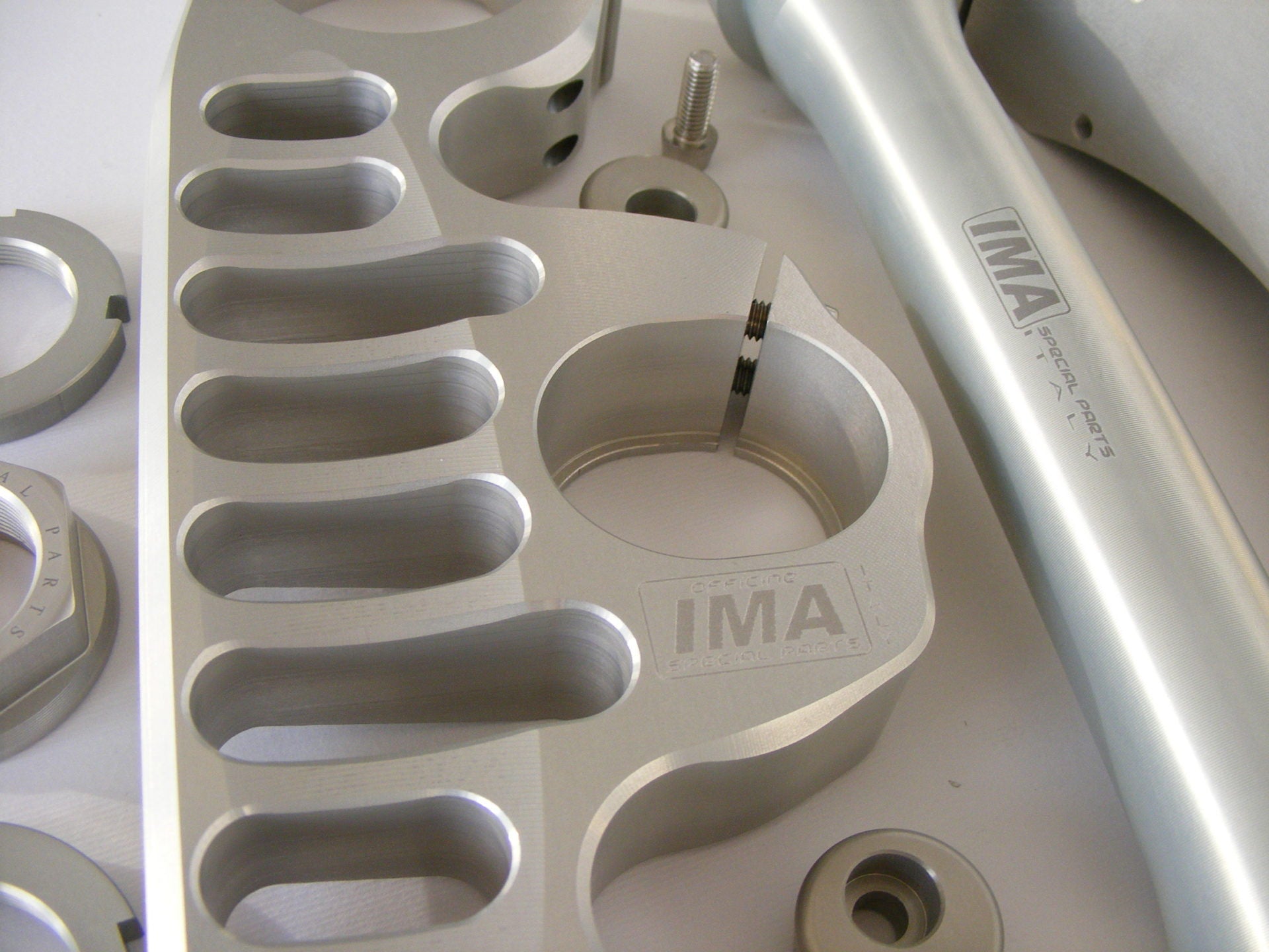 Ima Special Parts Racing vorkbrug Ducati Panigale 1199 (12-17) 