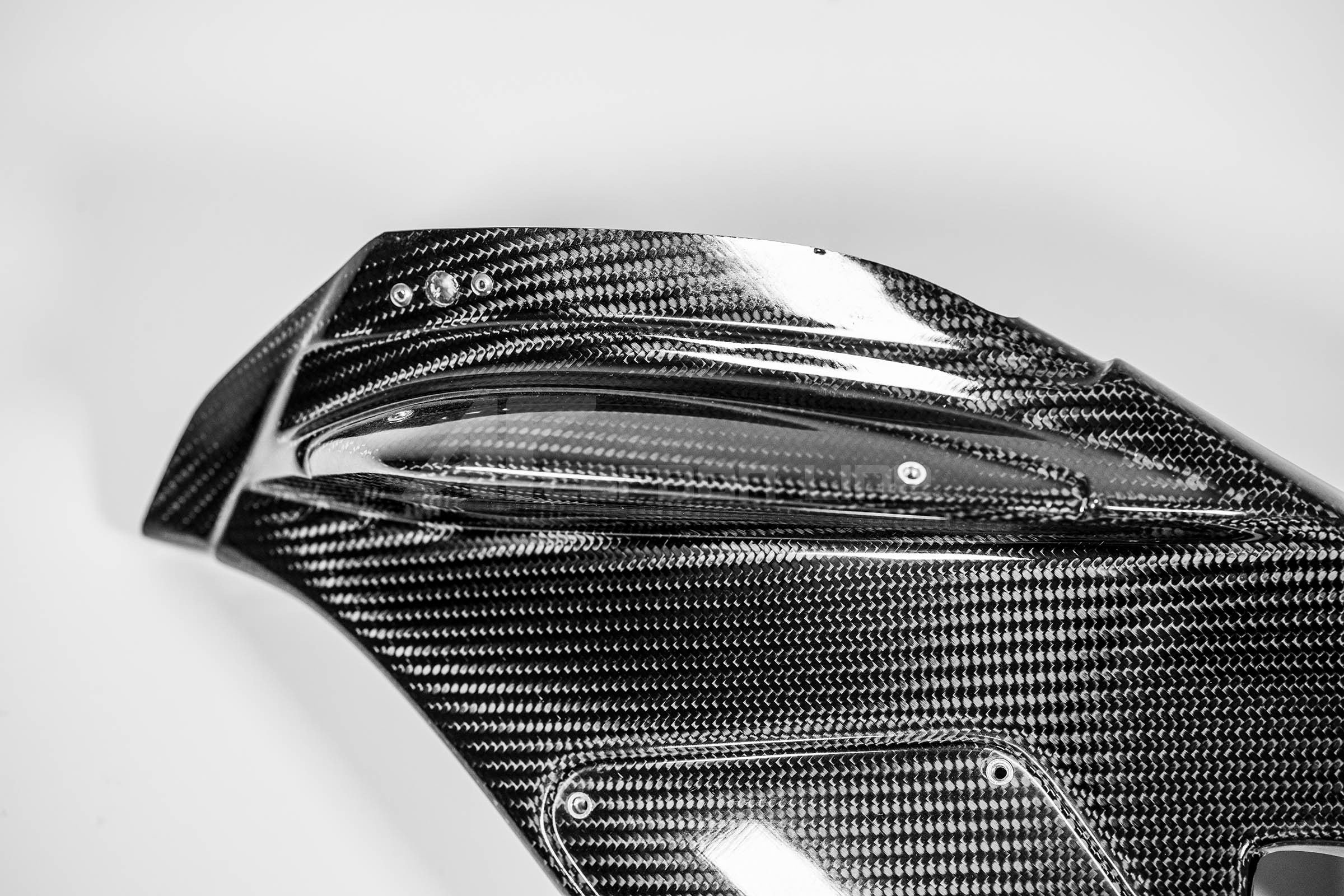 Zijdeel links 200g AP Carbon Line Honda CBR 1000 RR-R SC82 (20-23) 
