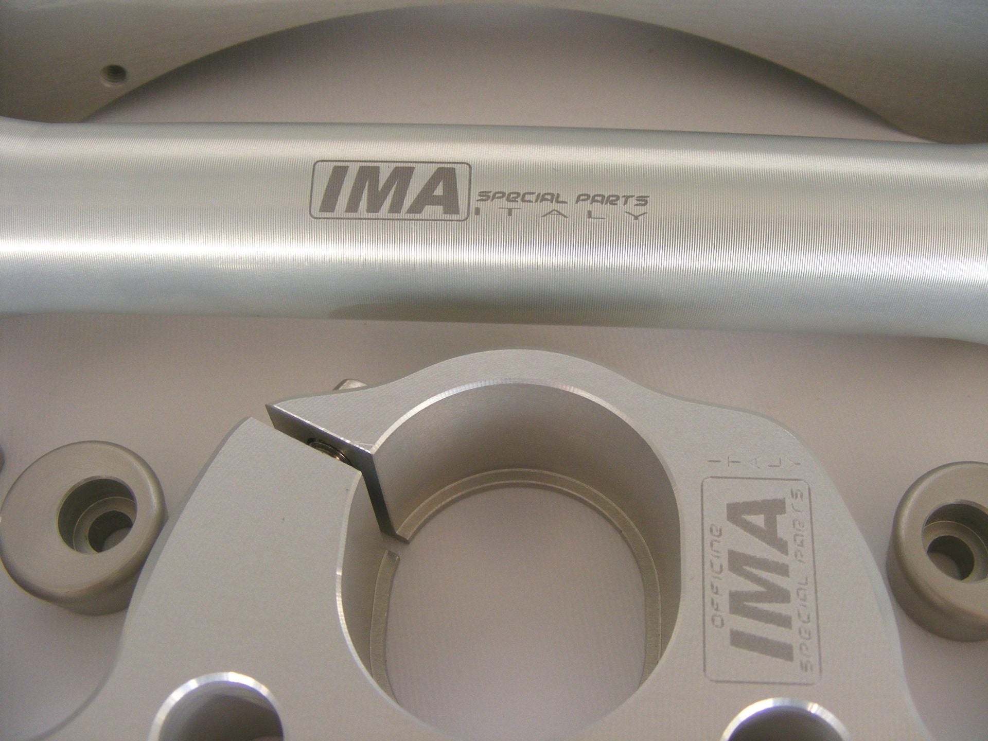 Ima Special Parts Racing vorkbrug Ducati Panigale 1199 (12-17) 